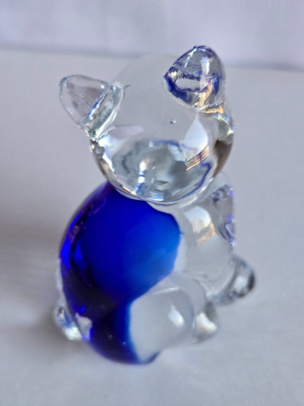 Clear Art Glass Sitting Cat Figurine Paperweight Blue Color 3.5" Tall - Picture 2 of 6